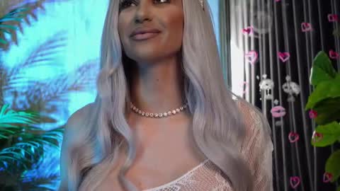 Snapshot of karlabart chatting on 1, 11, 2025 KarlaBart online show from 1, 11, 2025