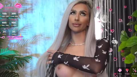 Snapshot of karlabart chatting on 25, 11, 2025 KarlaBart online show from 25, 11, 2025