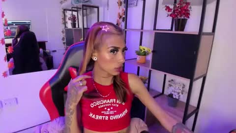 karlaslutskinny__ online show from 16, 12, 2025
