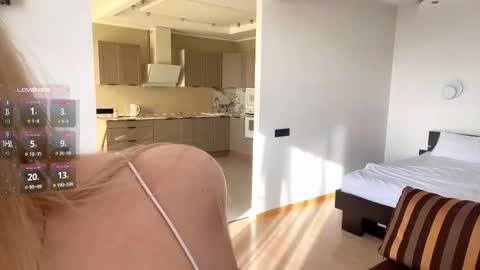 Olivia online show from 1, 10, 2025