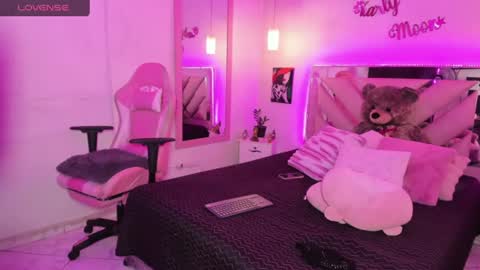 Snapshot of karly_moonn chatting on 16, 7, 2026 Karly Moonns online show from 16, 7, 2026