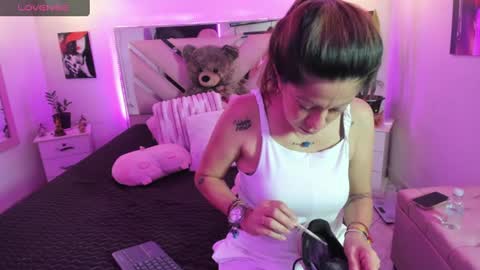 Snapshot of karly_moonn chatting on 17, 7, 2026 Karly Moonns online show from 17, 7, 2026