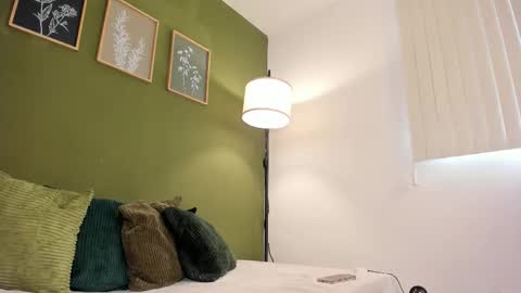 Karlye online show from 12, 9, 2025