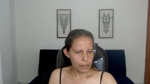 Snapshot of karlye_hot chatting on 15, 12, 2024 KARLYE online show from 15, 12, 2024