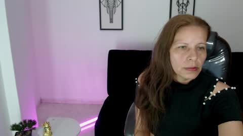 Snapshot of karlye_hot chatting on 15, 2, 2025 KARLYE online show from 15, 2, 2025