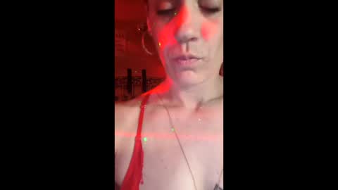 Snapshot of karlykox chatting on 2, 4, 2026 Karlykox online show from 2, 4, 2026