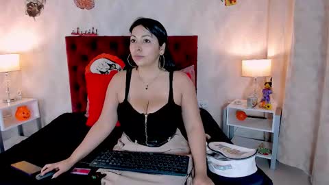 Karly Print online show from 29, 10, 2025