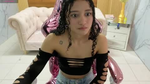 Snapshot of karol1_s chatting on 4, 6, 2026 karol1_s online show from 4, 6, 2026