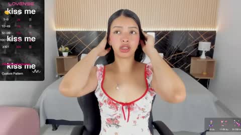 Snapshot of karol_cortes chatting on 27, 4, 2026 karol_cortes online show from 27, 4, 2026