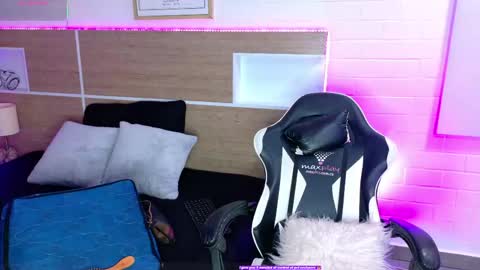 Snapshot of karol_scott1 chatting on 22, 5, 2026 KAROL SCOTT online show from 22, 5, 2026