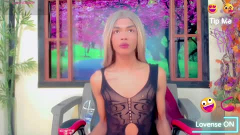 Snapshot of karol_vanessa__ chatting on 24, 3, 2026 karol Vanessa online show from 24, 3, 2026