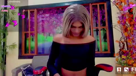 Snapshot of karol_vanessa__ chatting on 25, 3, 2026 karol Vanessa online show from 25, 3, 2026