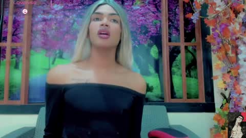 Snapshot of karol_vanessa__ chatting on 6, 4, 2026 karol Vanessa online show from 6, 4, 2026