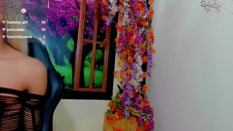 Snapshot of karol_vanessa__ chatting on 9, 4, 2026 karol Vanessa online show from 9, 4, 2026