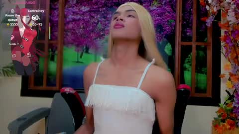 Snapshot of karol_vanessa__ chatting on 18, 4, 2026 karol Vanessa online show from 18, 4, 2026