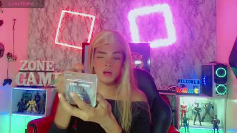 Snapshot of karol_vanessa__ chatting on 27, 4, 2026 karol Vanessa online show from 27, 4, 2026