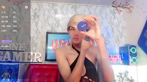 Snapshot of karol_vanessa__ chatting on 30, 4, 2026 karol Vanessa online show from 30, 4, 2026