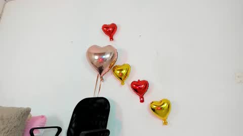 Snapshot of karol_w10 chatting on 1, 3, 2025 karol_w10 online show from 1, 3, 2025