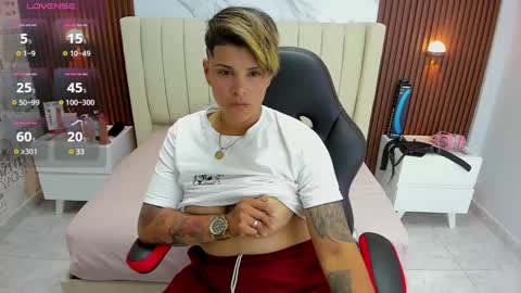 Snapshot of karolandluna chatting on 13, 2, 2025 Karol and Luna online show from 13, 2, 2025