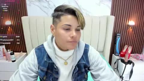 Snapshot of karolandluna chatting on 17, 2, 2025 Karol and Luna online show from 17, 2, 2025