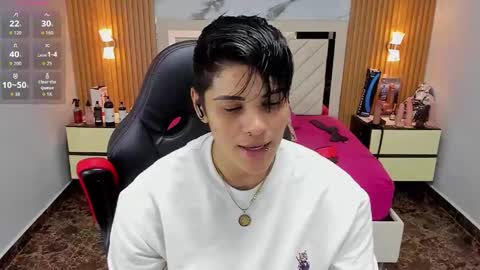 Snapshot of karolandluna chatting on 24, 9, 2025 Karol and Luna online show from 24, 9, 2025