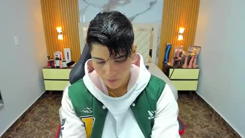 Snapshot of karolandluna chatting on 3, 10, 2025 Karol and Luna online show from 3, 10, 2025