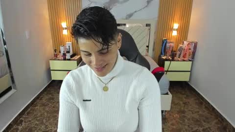 Snapshot of karolandluna chatting on 4, 10, 2025 Karol and Luna online show from 4, 10, 2025