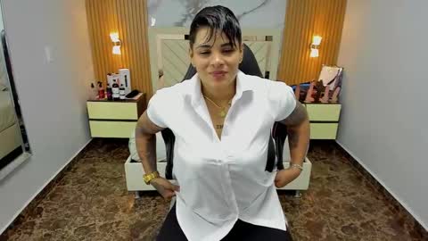 Snapshot of karolandluna chatting on 11, 10, 2025 Karol and Luna online show from 11, 10, 2025
