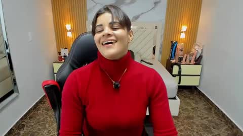 Snapshot of karolandluna chatting on 11, 11, 2025 Karol and Luna online show from 11, 11, 2025