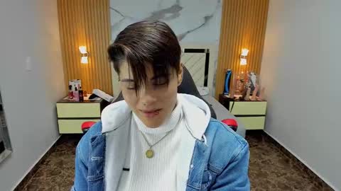 Snapshot of karolandluna chatting on 13, 11, 2025 Karol and Luna online show from 13, 11, 2025