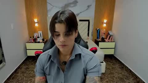 Snapshot of karolandluna chatting on 18, 11, 2025 Karol and Luna online show from 18, 11, 2025