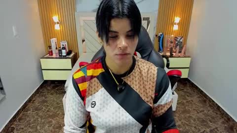 Snapshot of karolandluna chatting on 4, 12, 2025 Karol and Luna online show from 4, 12, 2025