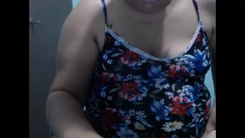 Snapshot of karolbb chatting on 19, 10, 2025 karolbb online show from 19, 10, 2025
