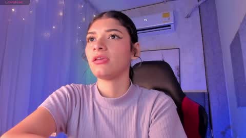 Snapshot of karolina_vince chatting on 15, 4, 2026 Karo online show from 15, 4, 2026