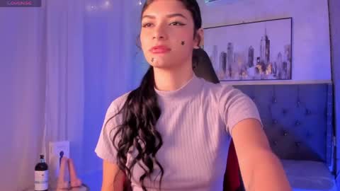 Snapshot of karolina_vince chatting on 15, 4, 2026 Karo online show from 15, 4, 2026