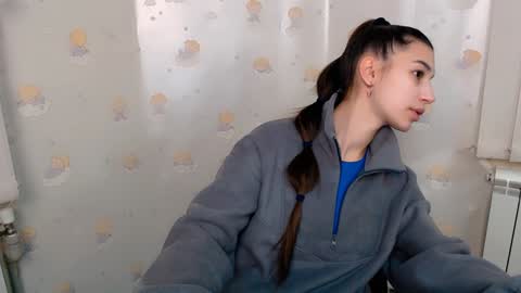 Snapshot of karolinamex_ chatting on 8, 2, 2025 Karolina online show from 8, 2, 2025