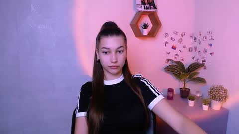 Snapshot of karolinamex_ chatting on 30, 9, 2025 Karolina online show from 30, 9, 2025