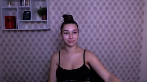 Snapshot of karolinamex_ chatting on 2, 10, 2025 Karolina online show from 2, 10, 2025