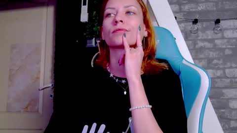 karoline121 online show from 10, 3, 2025