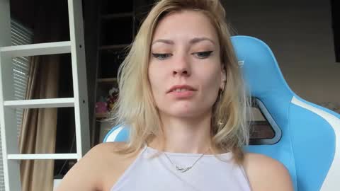 karoline121 online show from 11, 11, 2025