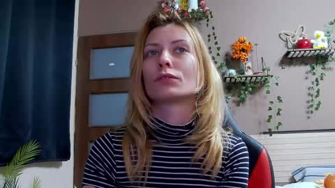 karoline121 online show from 15, 2, 2026