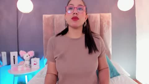 Snapshot of karoline21_ chatting on 16, 9, 2025 Karoline online show from 16, 9, 2025