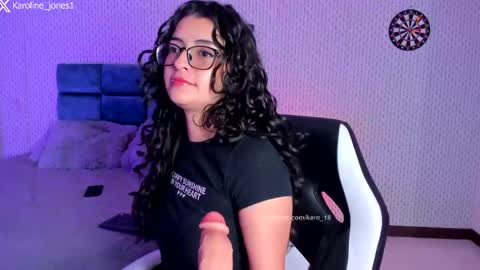 Snapshot of karoline_jones_ chatting on 30, 4, 2026 Karoline online show from 30, 4, 2026