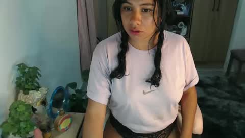 Snapshot of karolinecute chatting on 19, 12, 2024 karolinecute online show from 19, 12, 2024