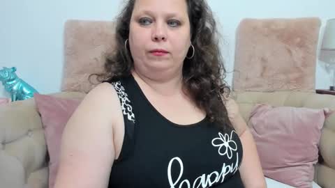 Snapshot of karolinejoyy chatting on 9, 3, 2025 KarolineJoyy online show from 9, 3, 2025