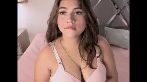 Snapshot of karooz_viirgin chatting on 15, 11, 2025 karooz_viirgin online show from 15, 11, 2025