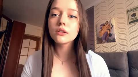 Snapshot of karrifeola chatting on 24, 4, 2026 Alin online show from 24, 4, 2026