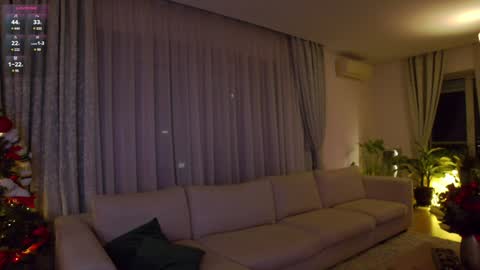 Snapshot of karrin chatting on 7, 12, 2024 K online show from 7, 12, 2024