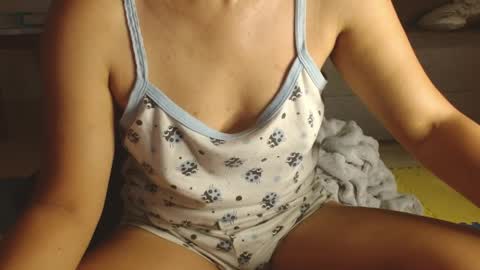 Snapshot of kary_montero chatting on 7, 4, 2026 karime online show from 7, 4, 2026