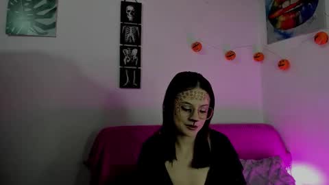 Snapshot of kassandra_james chatting on 24, 10, 2025 kassandra james online show from 24, 10, 2025